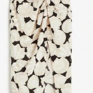 H&M linen blend seashell knot detail skirt with slit size 2 midi with slit NWT